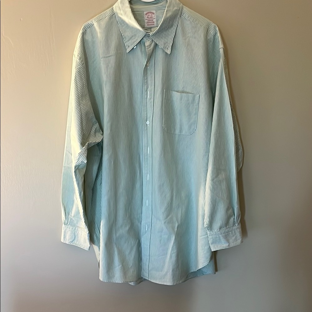 Brooks Brothers Green and White Casual Button Down Shirt